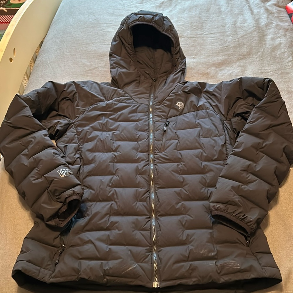 Mountain Hardwear puffer jacket! Size L